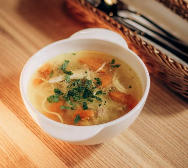 饭前喝汤还是饭后喝汤?东莞食材配送公司与您聊聊